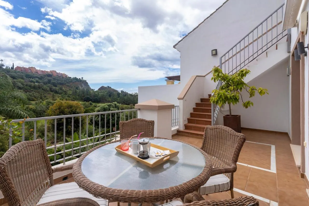 Beautiful Penthouse With Solarium Apartment Benahavis