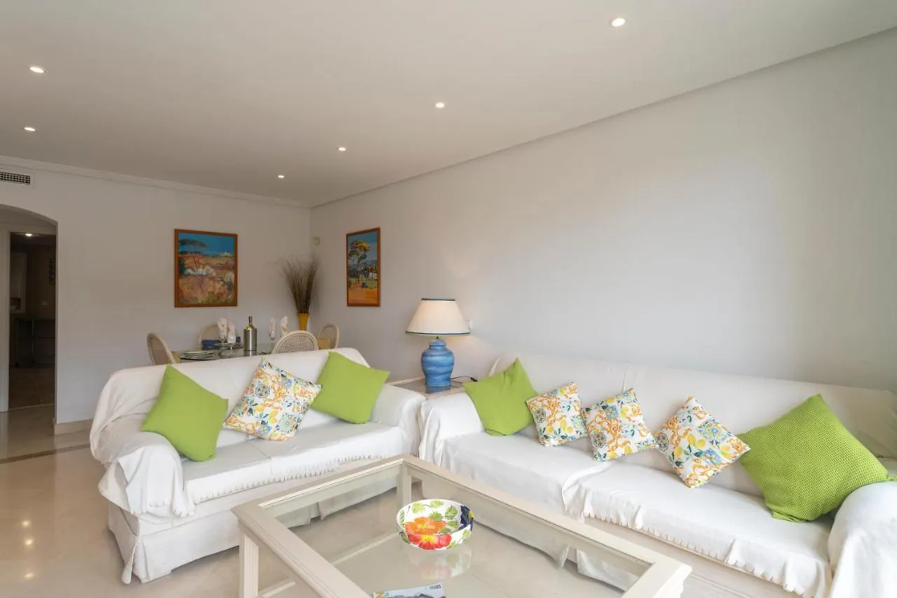 Beautiful Penthouse With Solarium Apartment Benahavis