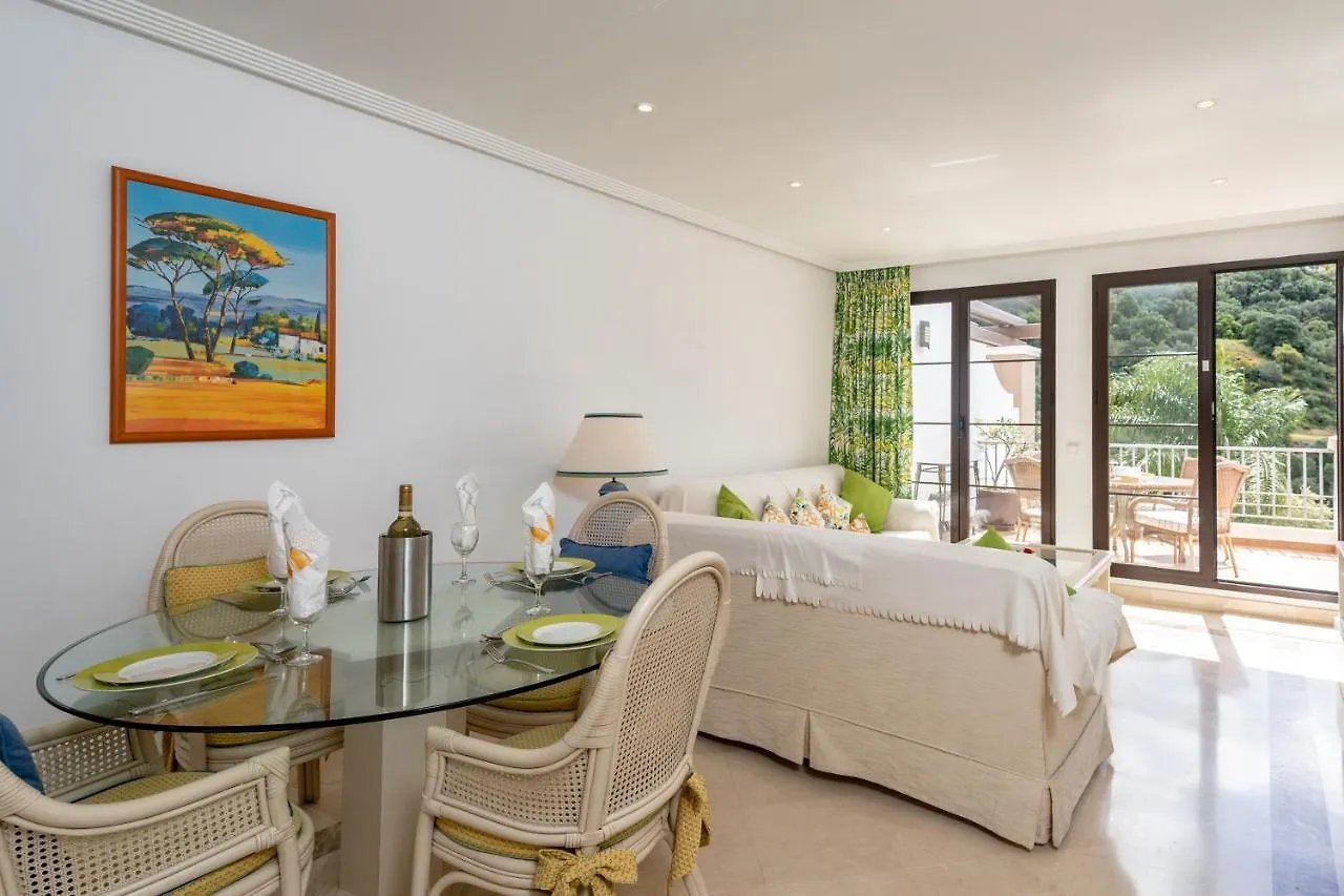 Beautiful Penthouse With Solarium Apartment Benahavis