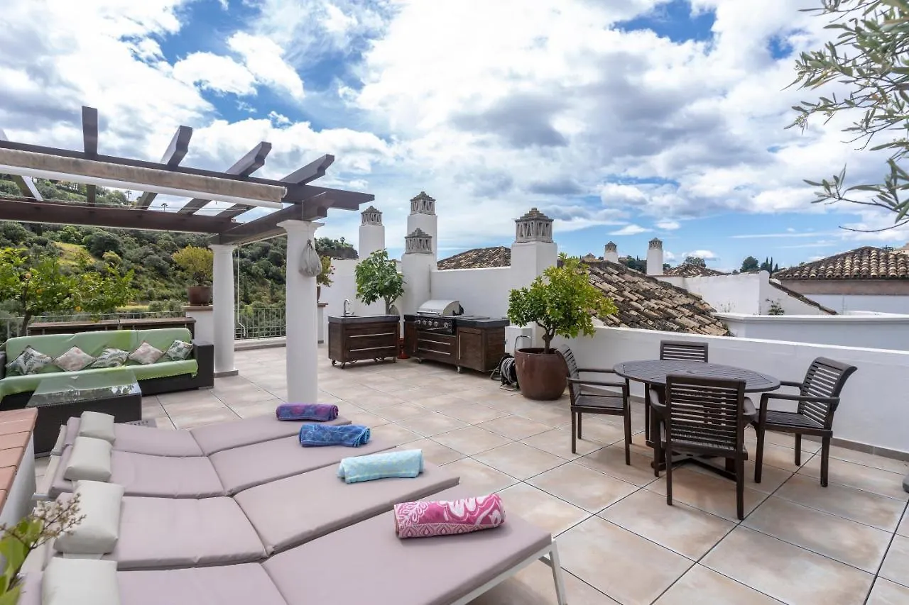 Beautiful Penthouse With Solarium Apartment Benahavis